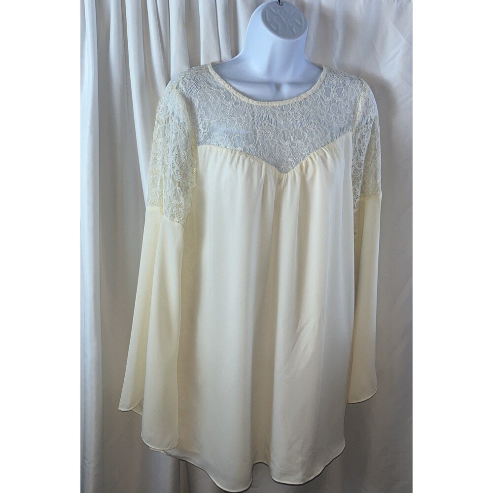 Forever 21 Women’s Ivory Short Dress Lace Detail Y2K Retro Fairycore Angel